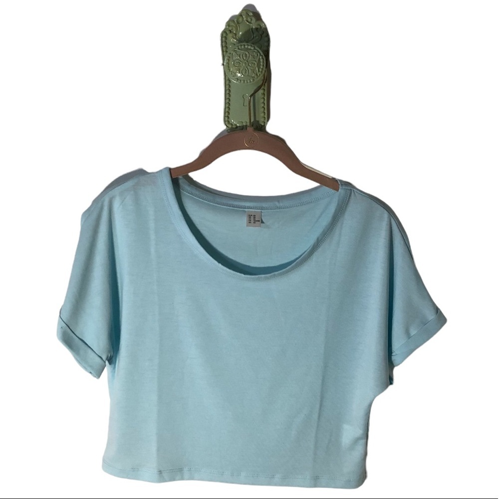 𝅺Baby Sky Blue Boxy Crop Fit Cuff Sleeve Tee XS NEW